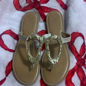 A New Day Metallic and Tan Women's Sandals